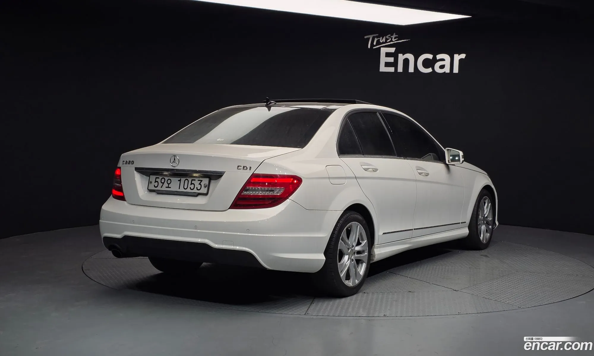 Mercedes-Benz C-Class W204 2012 WDDGF0CB5DA773370 — 14