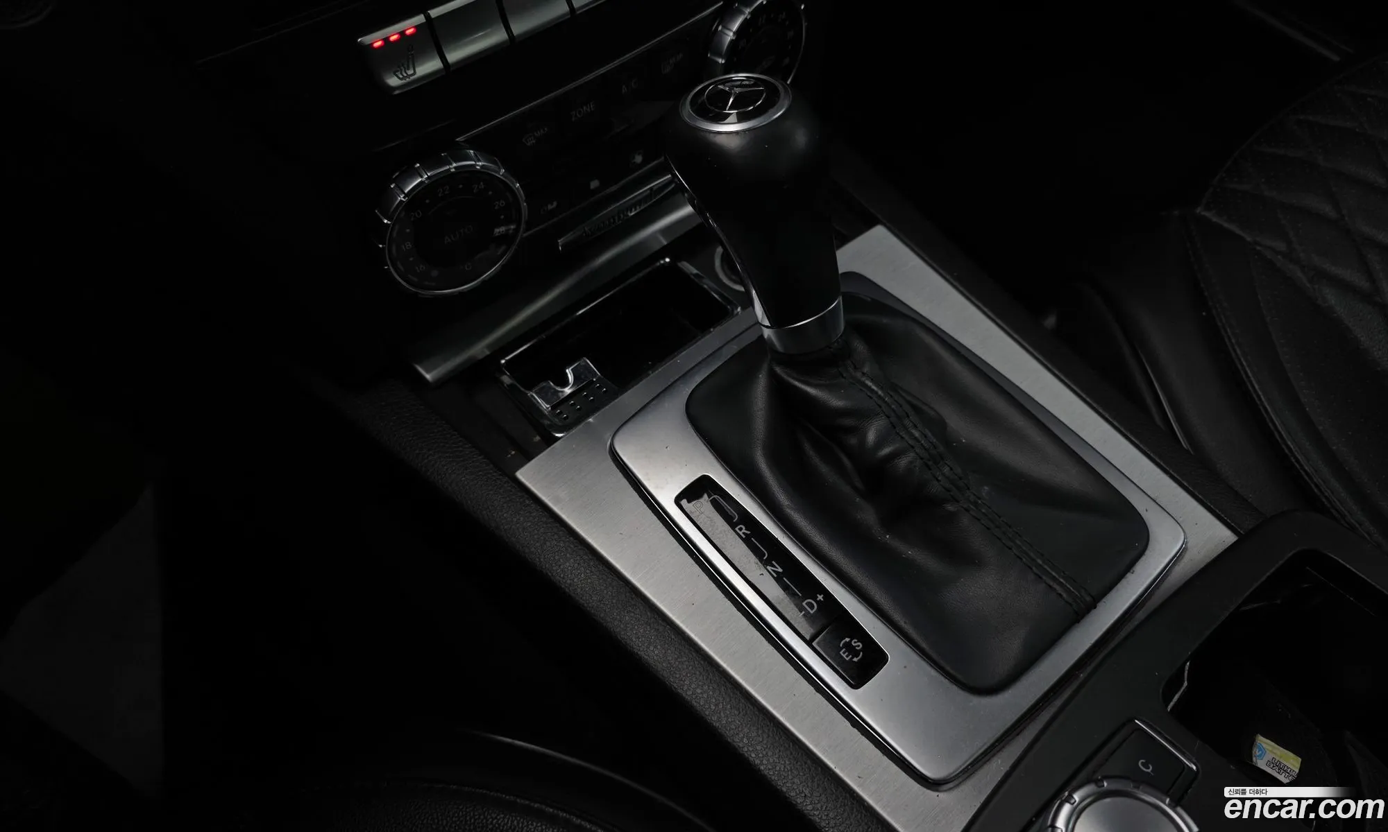 Mercedes-Benz C-Class W204 2012 WDDGF0CB5DA773370 — 18