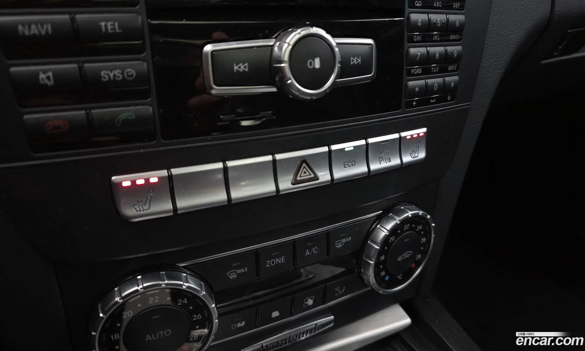 Mercedes-Benz C-Class W204 2012 WDDGF0CB5DA773370 — 9