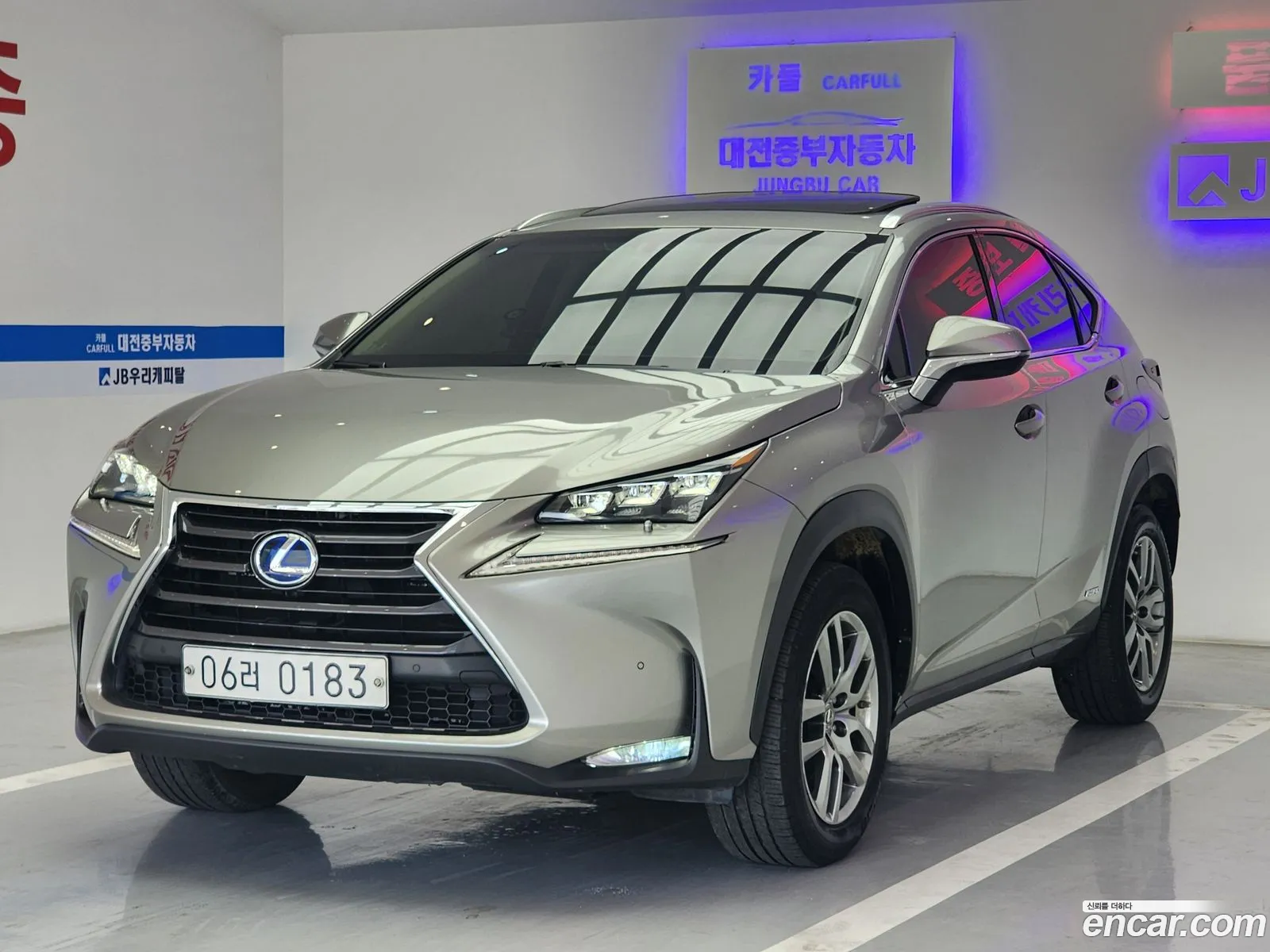 Lexus NX300h 2016 — 4