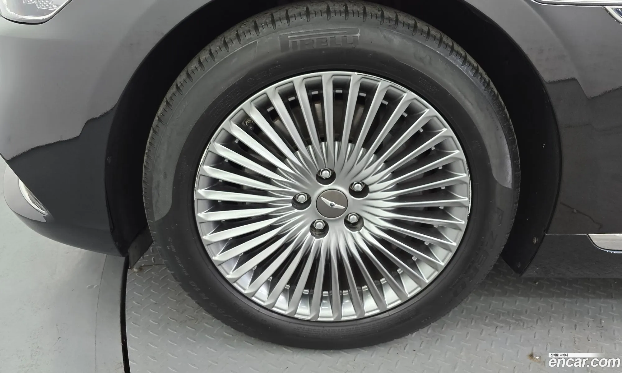 Genesis G90 2019 — 10