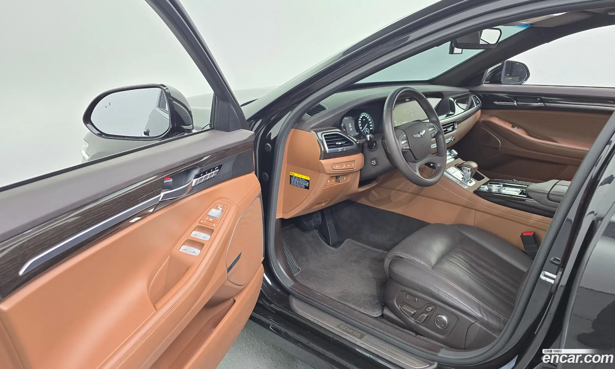Genesis G90 2019 — 14