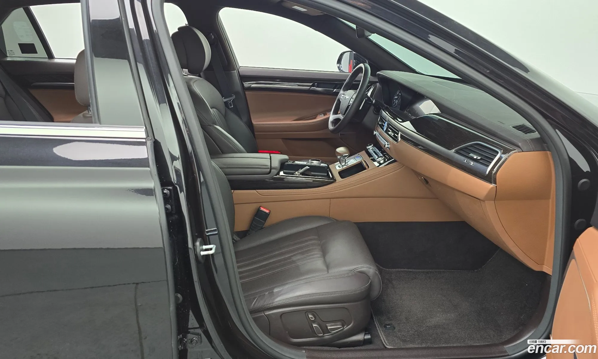 Genesis G90 2019 — 2