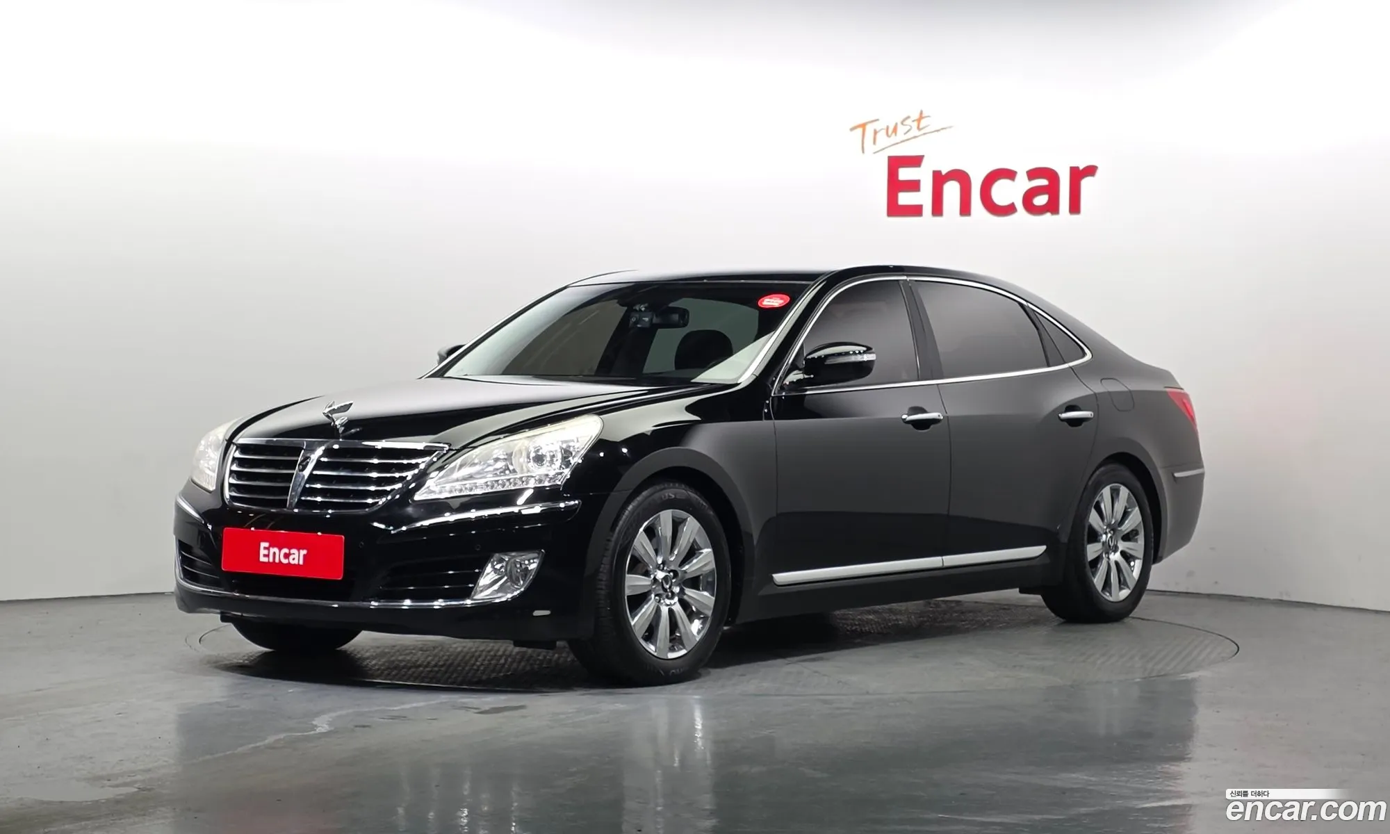 Hyundai Equus 2010 — 19