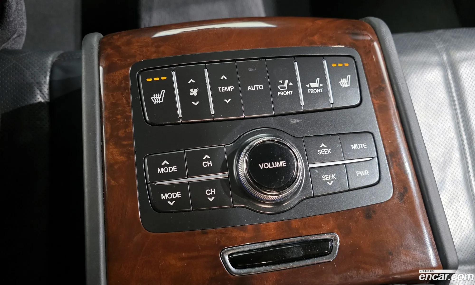 Hyundai Equus 2010 — 5