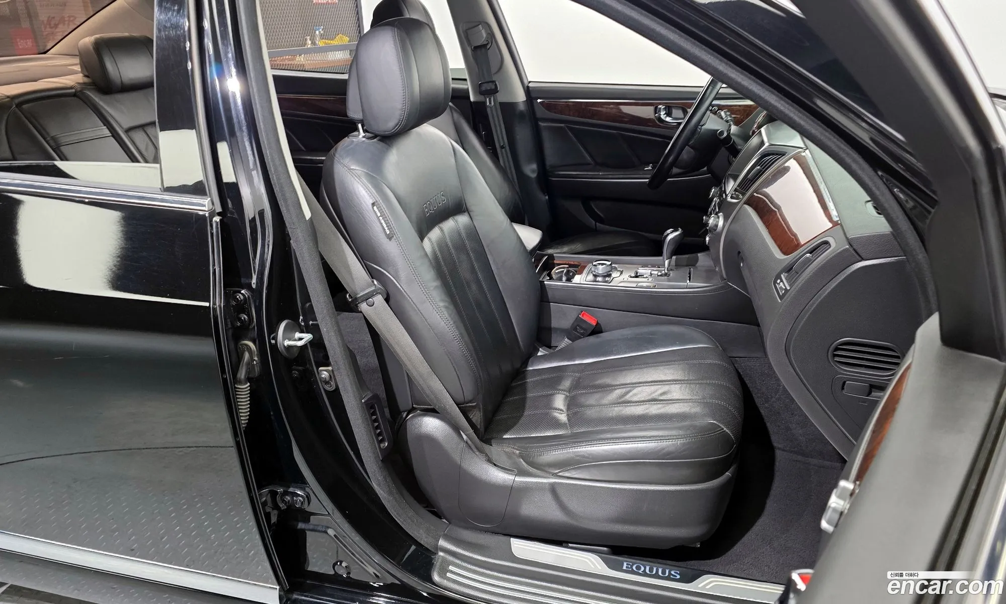 Hyundai Equus 2010 — 4
