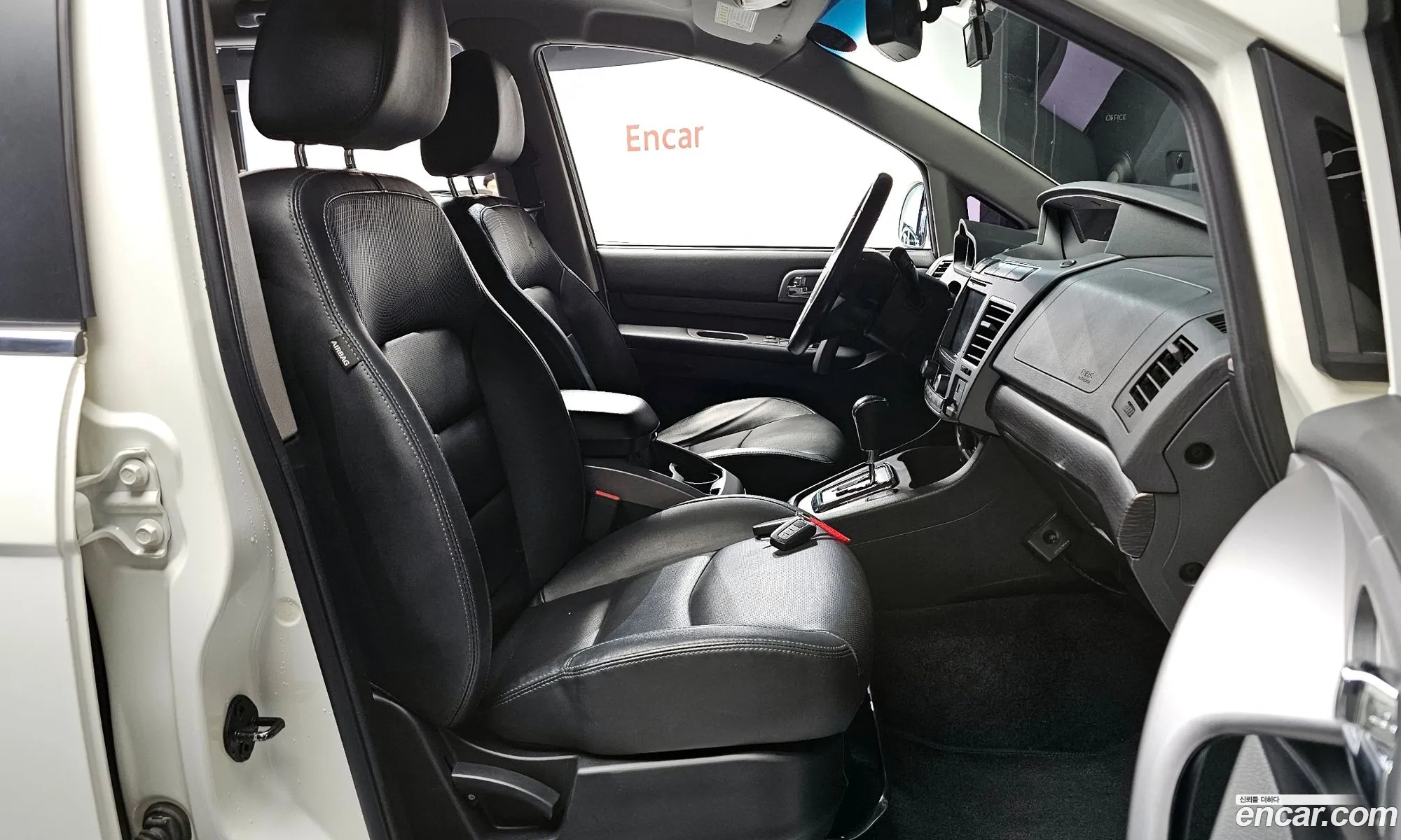 KG Mobility (SsangYong) Korando Turismo 2017 — 8