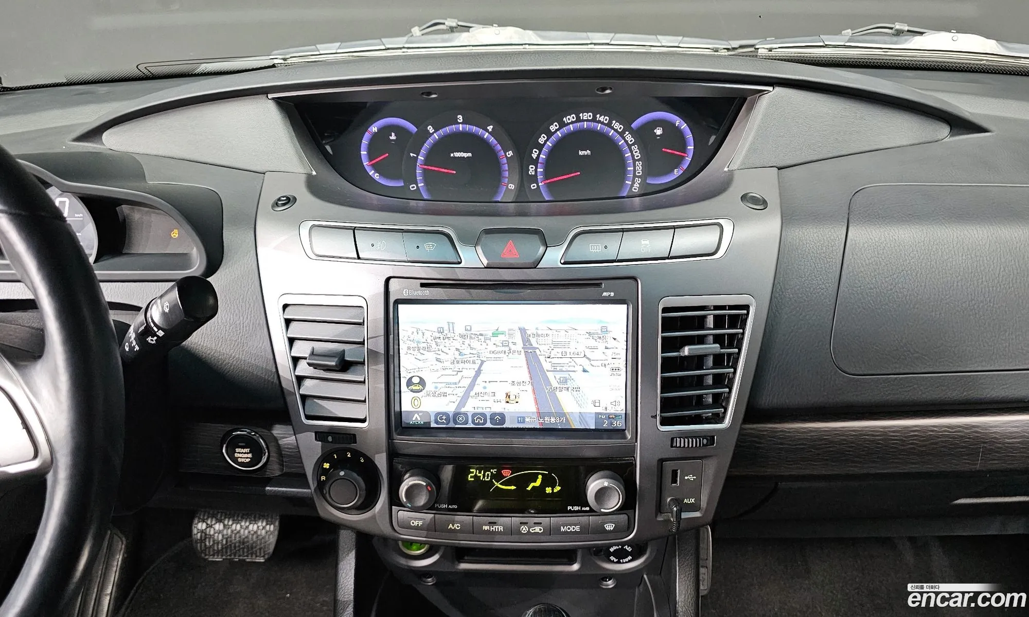 KG Mobility (SsangYong) Korando Turismo 2017 — 9