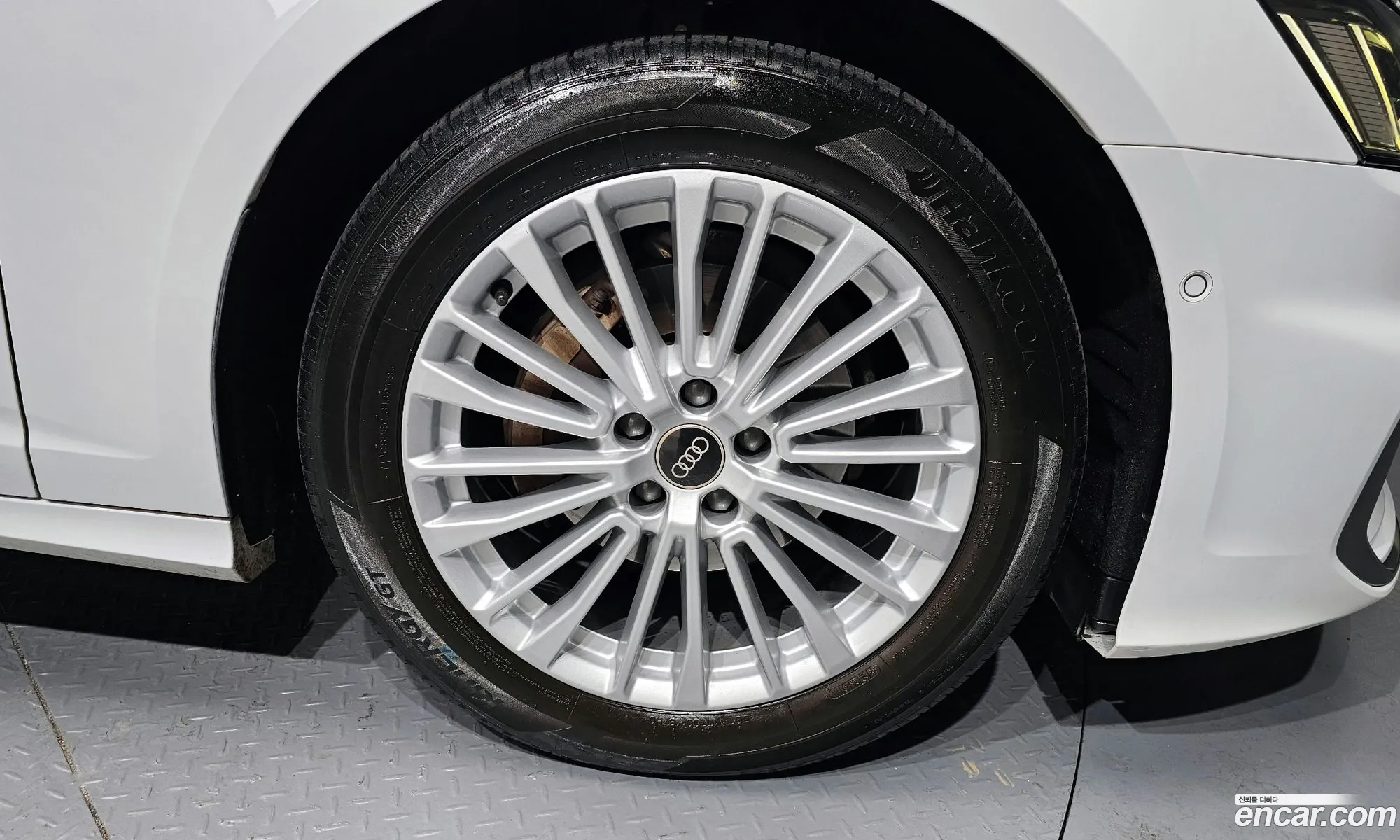 Audi A6 2021 WAUZZZF2XMN016805 — 6