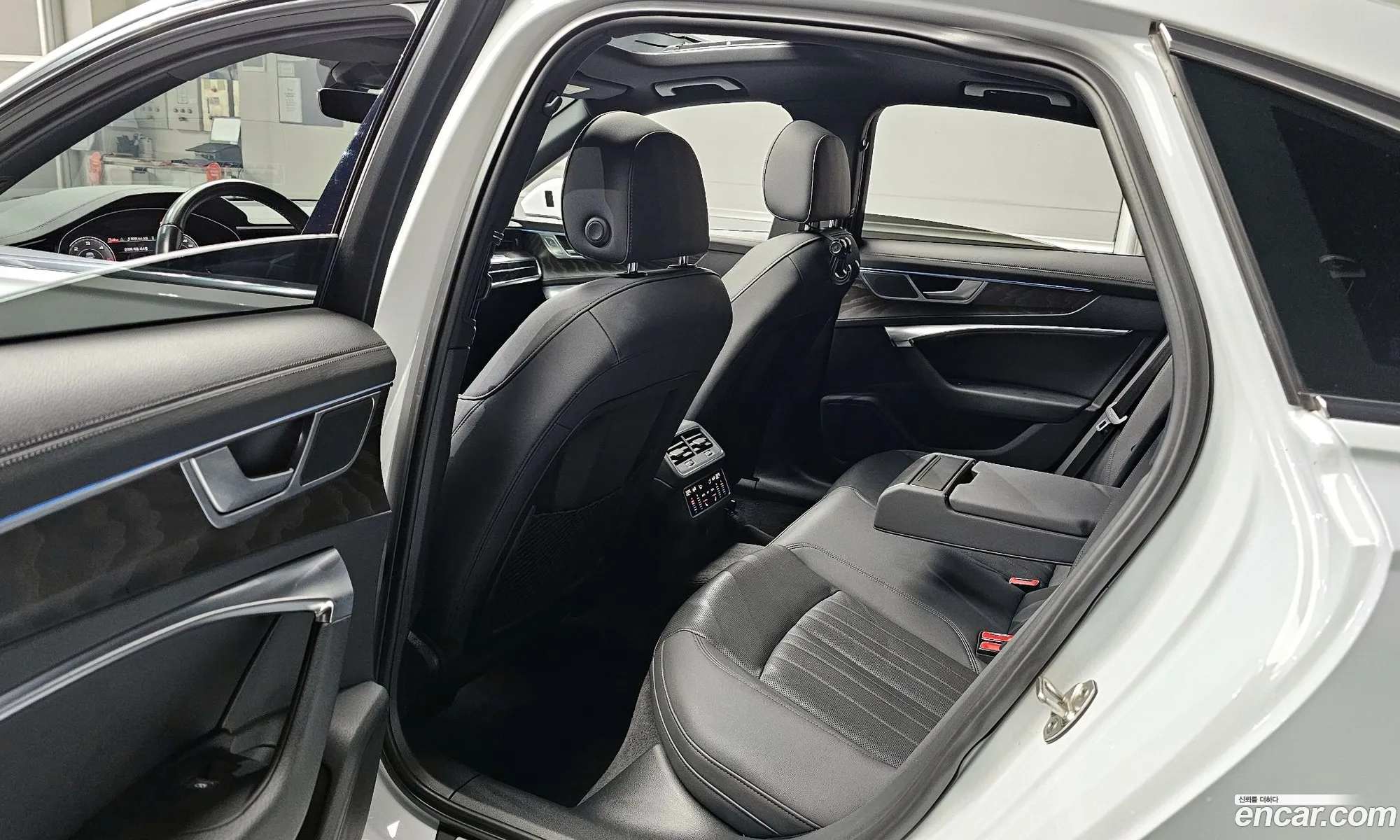 Audi A6 2021 WAUZZZF2XMN016805 — 13