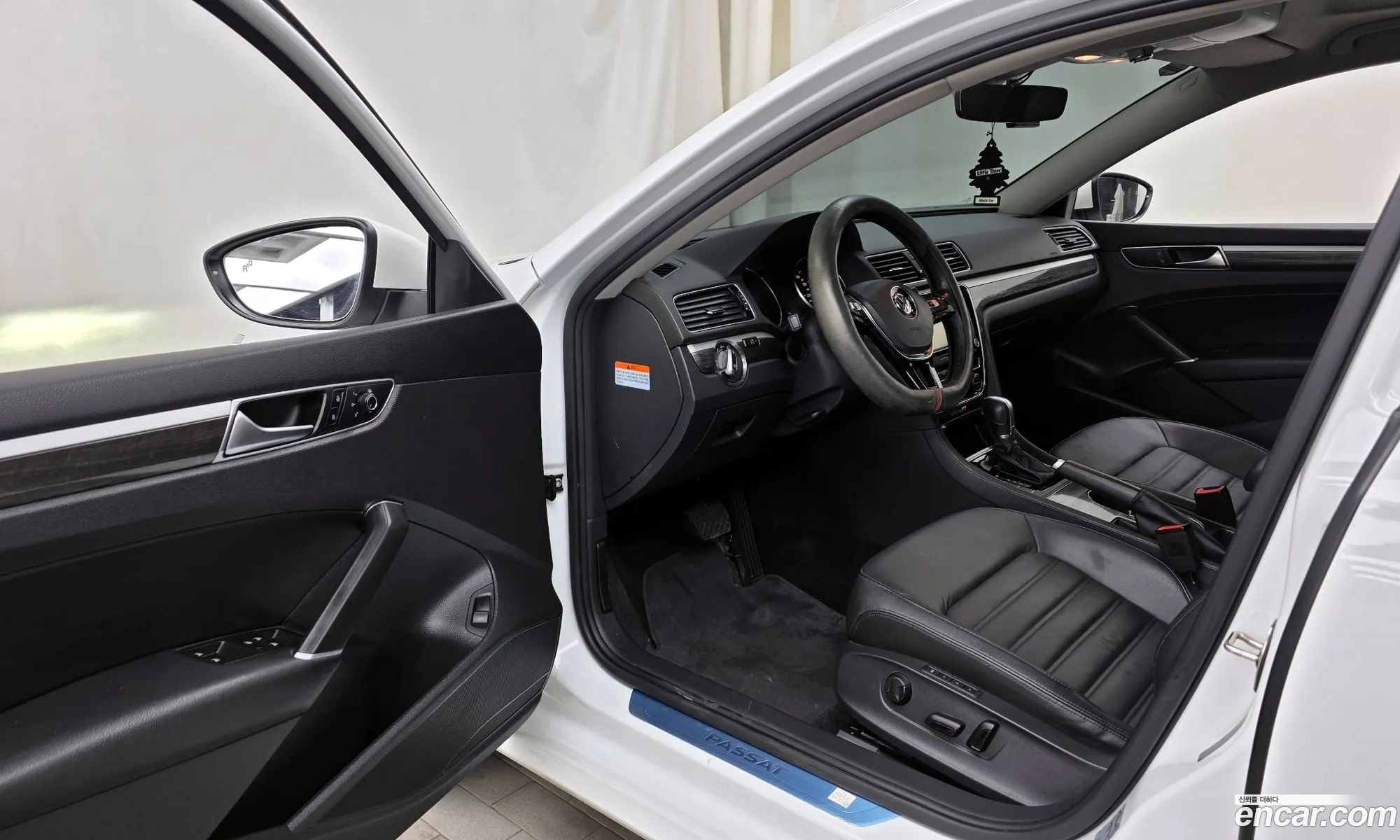 Volkswagen Passat 2018 — 16