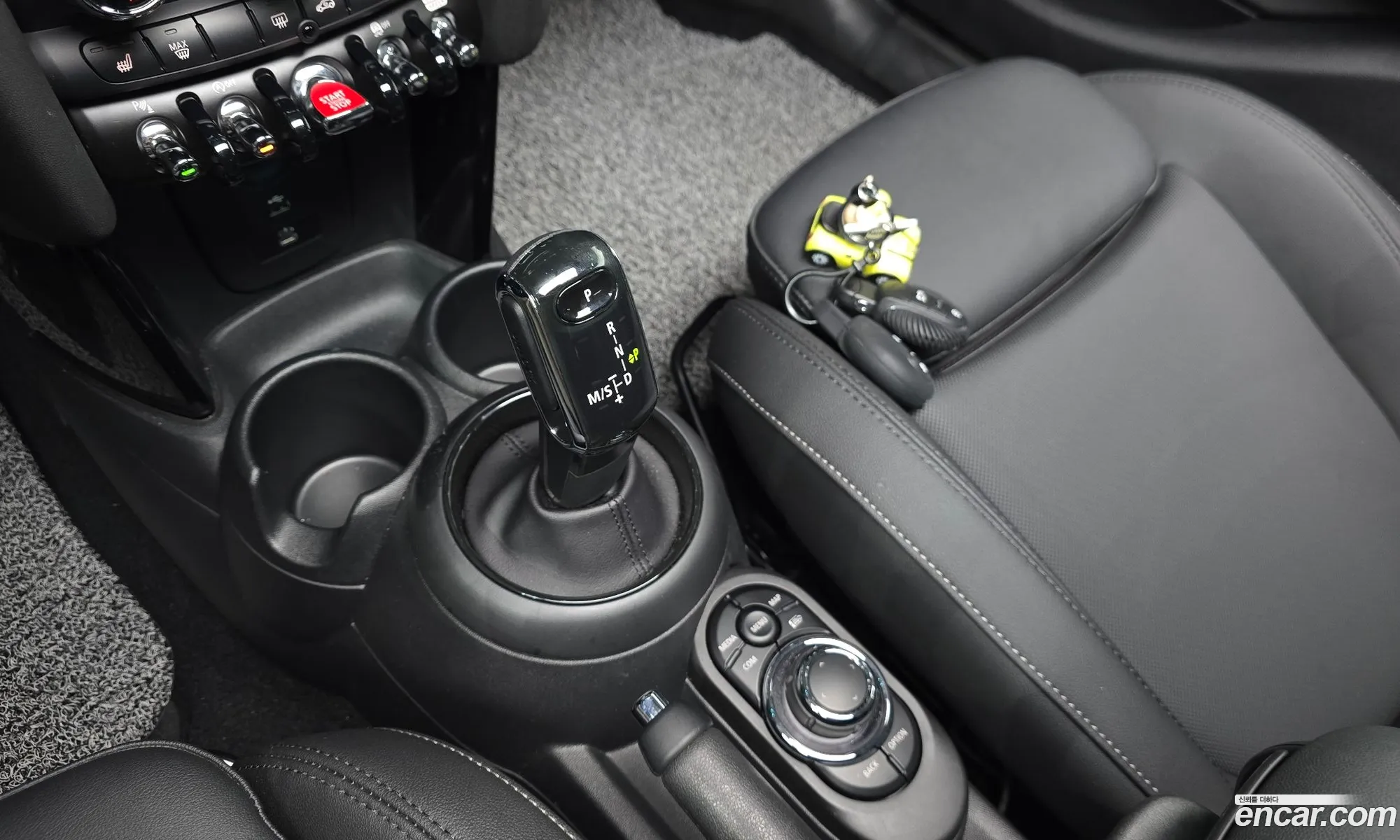 Mini Cooper S 2023 WMW61DK09P2T38133 — 9
