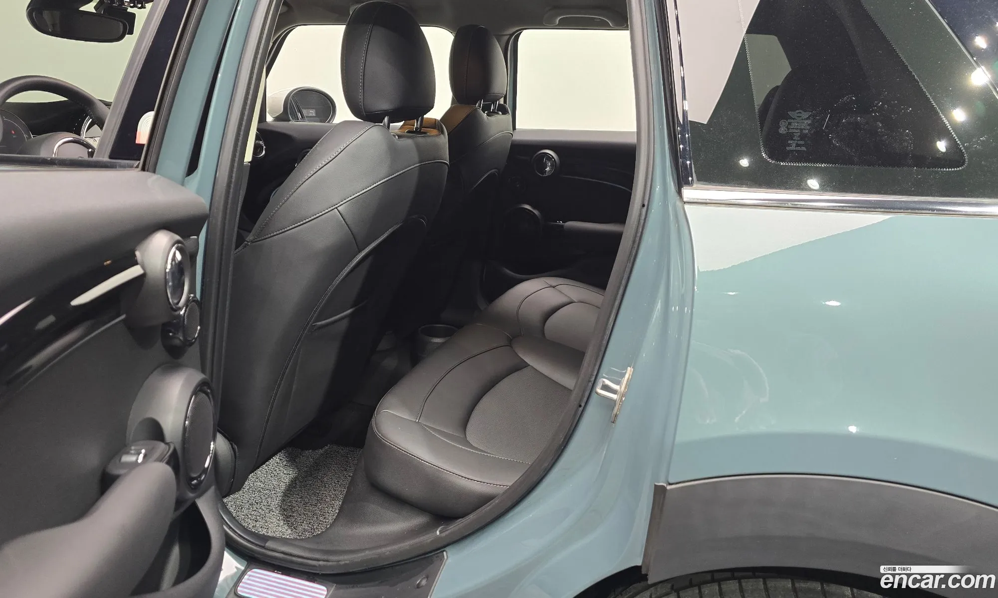 Mini Cooper S 2023 WMW61DK09P2T38133 — 3