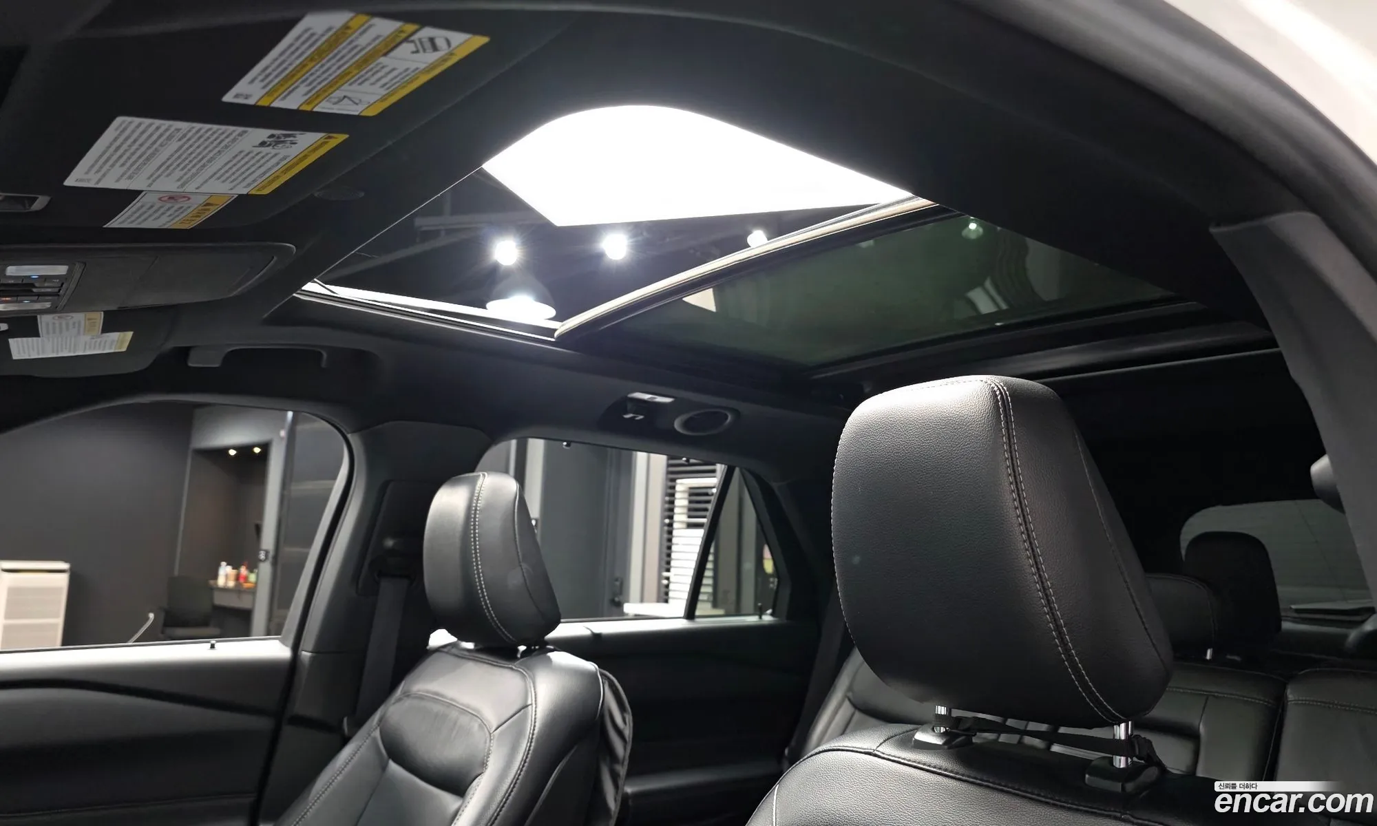 Ford Explorer 6th Gen 2019 1FMSK8FH7LGA73338 — 11