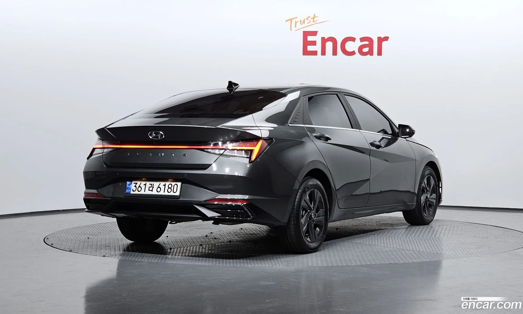 Hyundai Elantra 2021 — 13