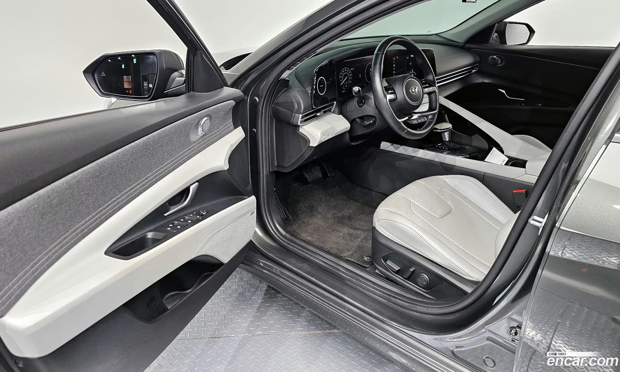 Hyundai Elantra 2021 — 15