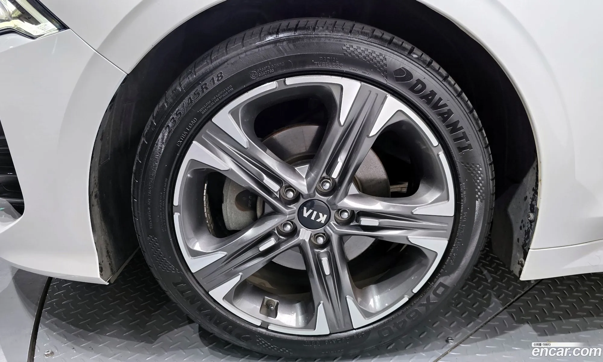 Kia K5 2021 KNAG341ABMA114084 — 3