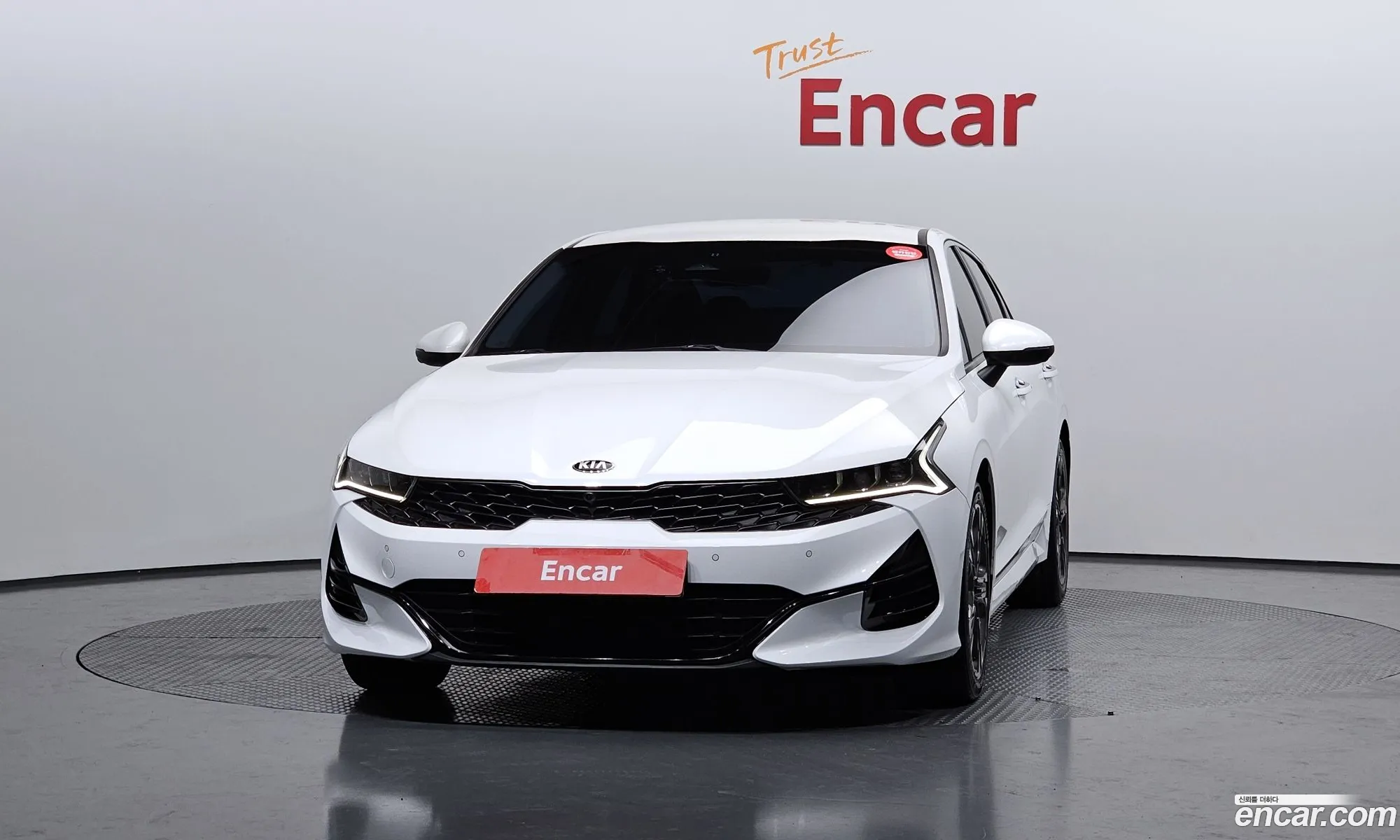 Kia K5 2021 KNAG341ABMA114084 — 11