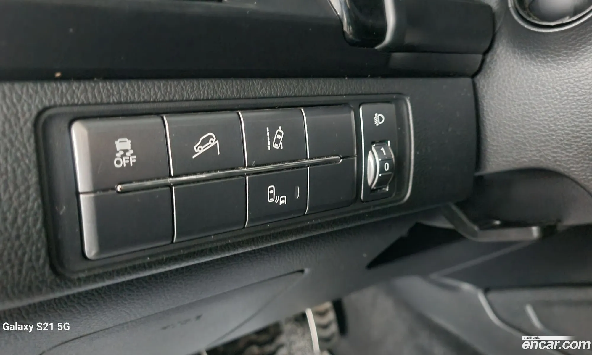 KG Mobility (SsangYong) Rexton Sports Khan 2021 — 10
