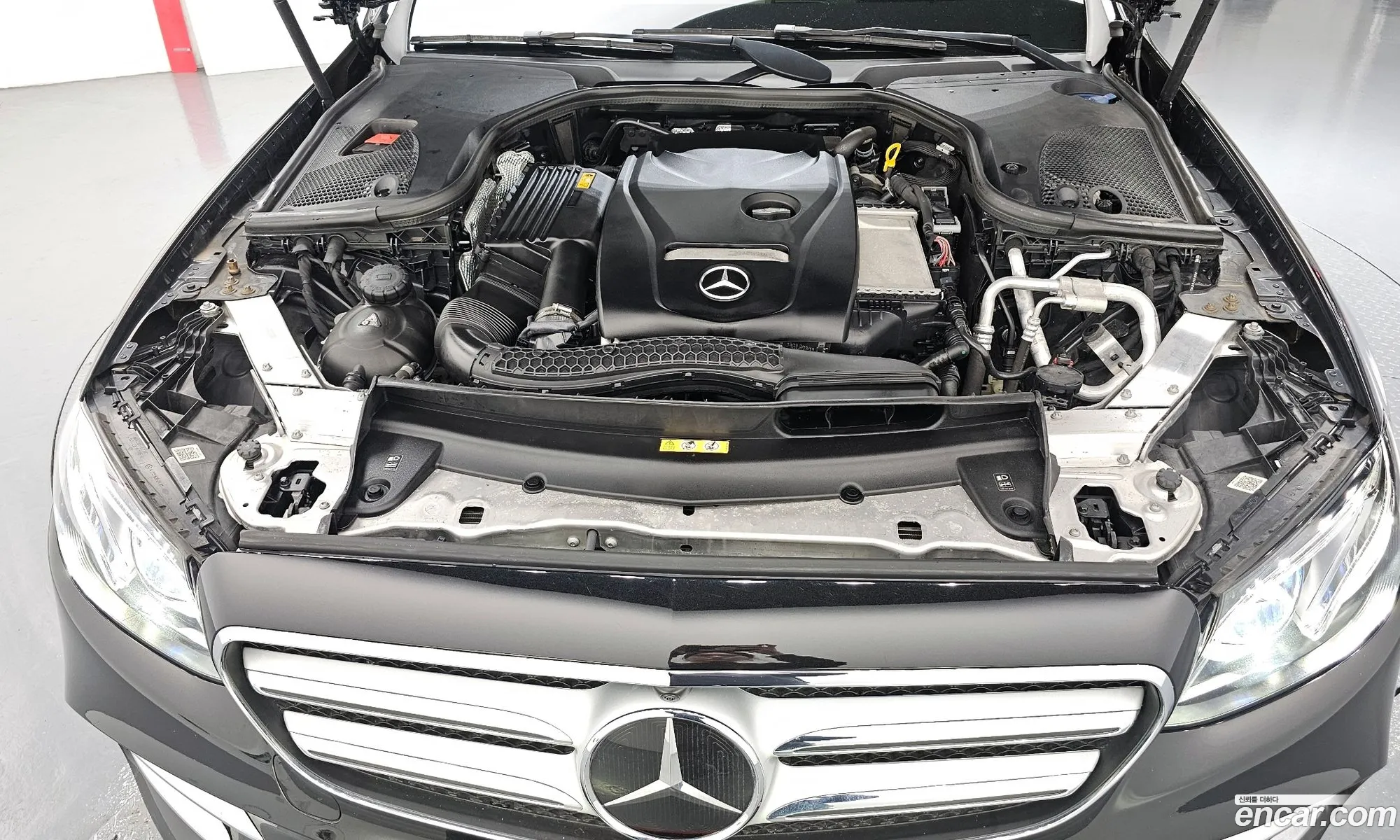 Mercedes-Benz E-Class W213 2020 WDDZF4KB2LA708962 — 9