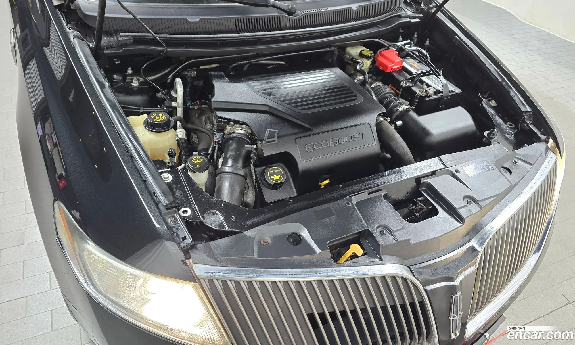 Lincoln MKT 2014 2LMHJ5AT7EBL55226 — 19