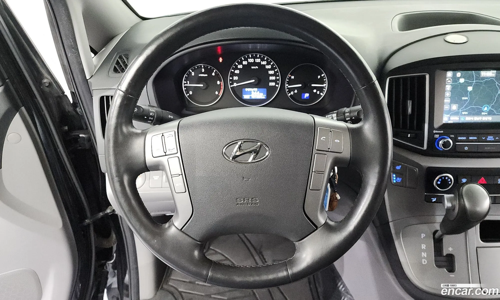 Hyundai Grand Starex 2018 — 14