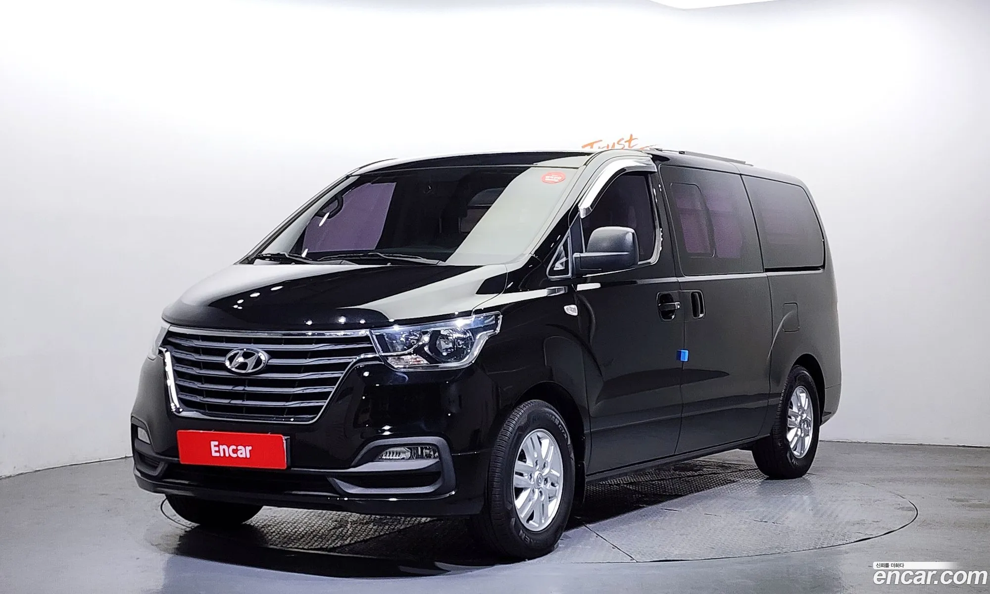 Hyundai Grand Starex 2018 — 10