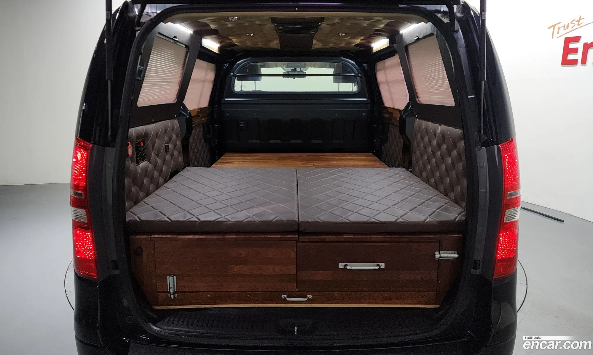 Hyundai Grand Starex 2018 — 16