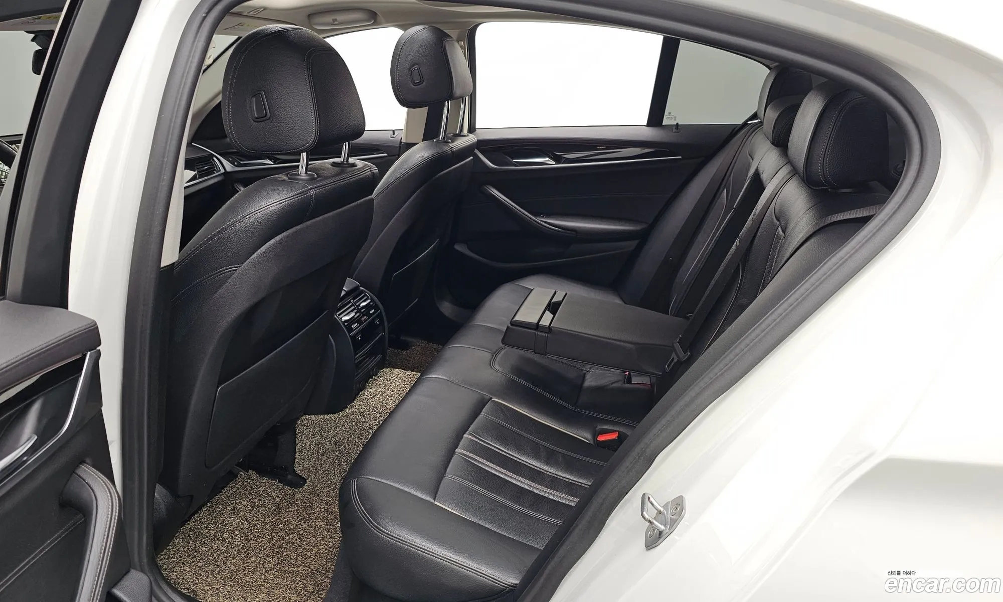 BMW 5 Series 2018 WBAJK7105JBP72910 — 9