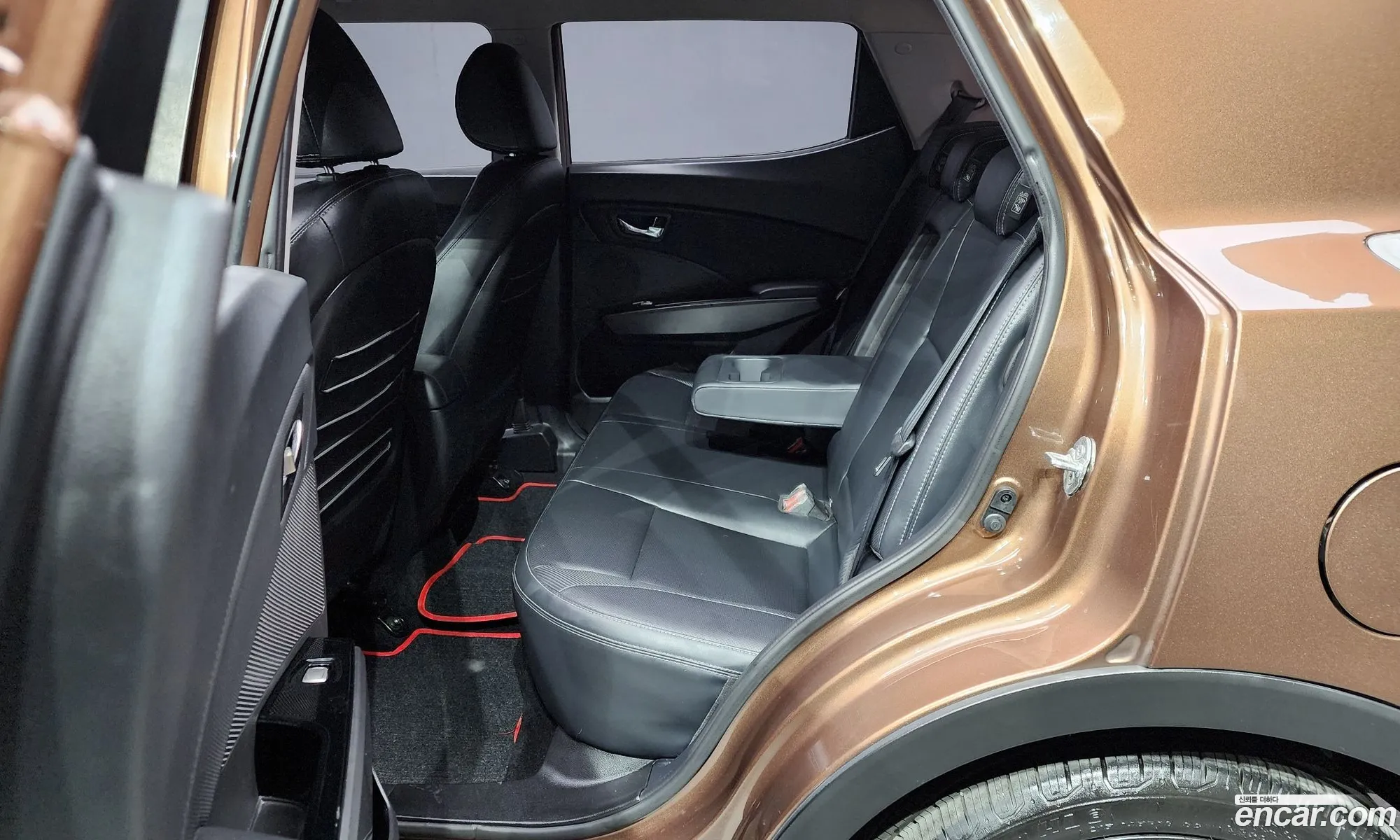 KG Mobility (SsangYong) Tivoli 2017 — 12
