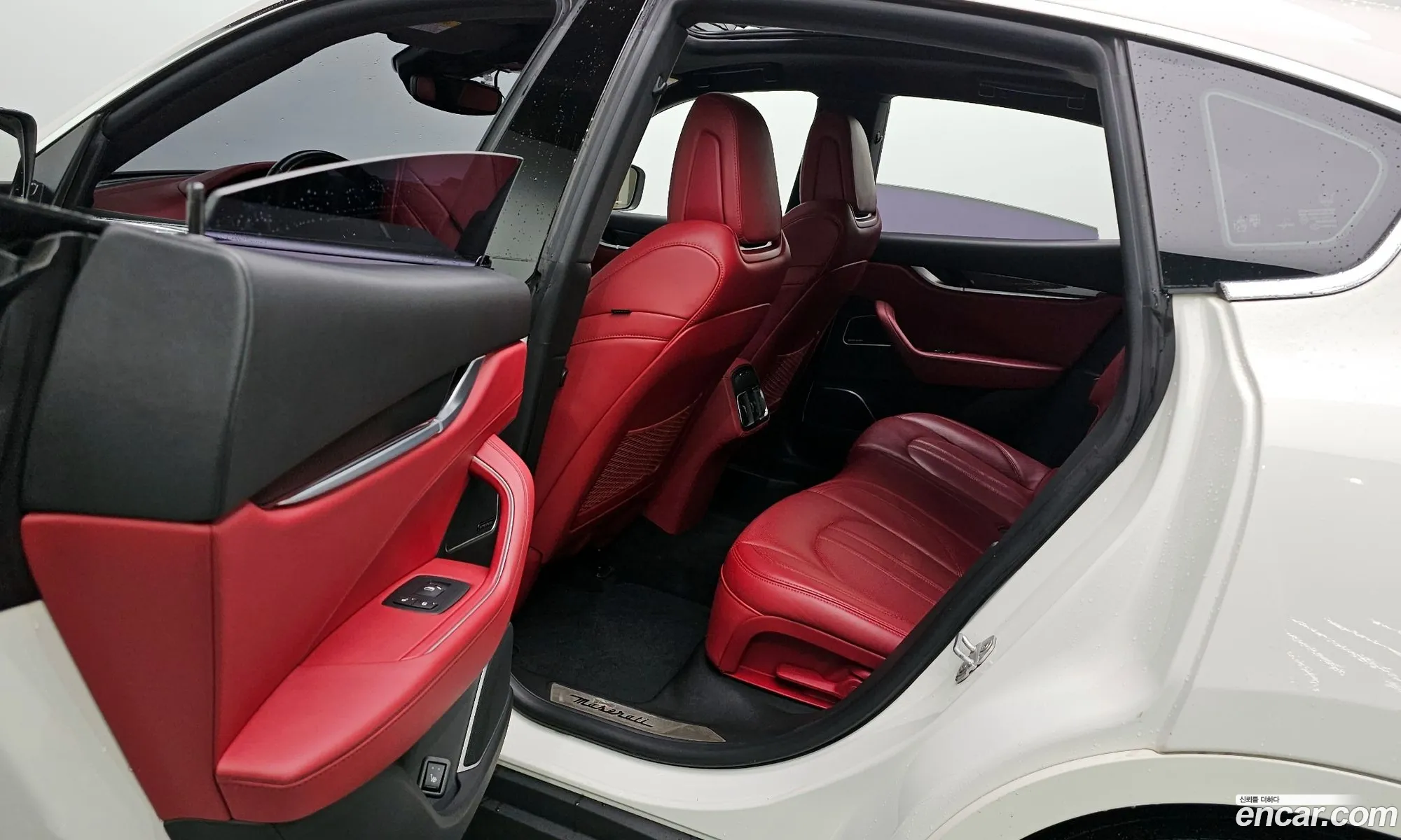 Maserati Levante 2017 ZN661TUGXHX244336 — 6