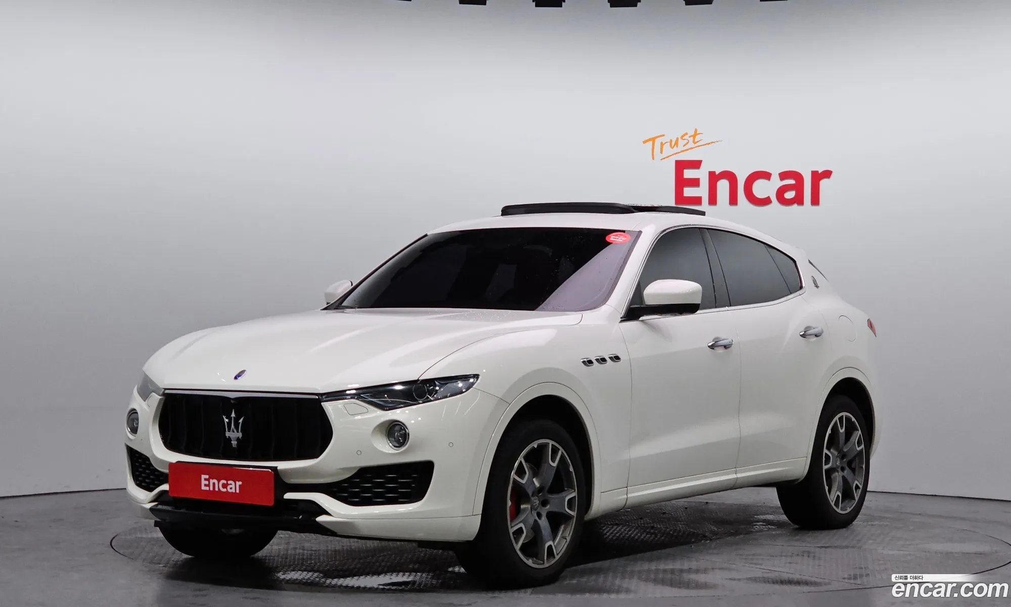 Maserati Levante 2017 ZN661TUGXHX244336 — 14