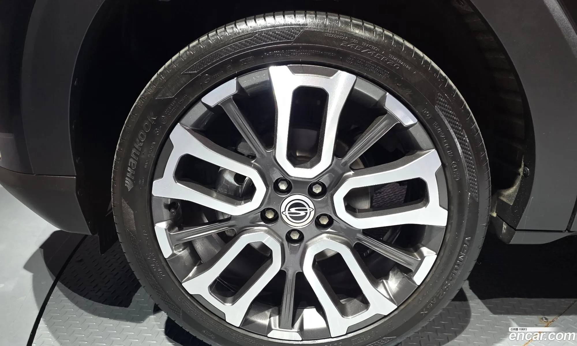KG Mobility (SsangYong) Torres 2022 — 17