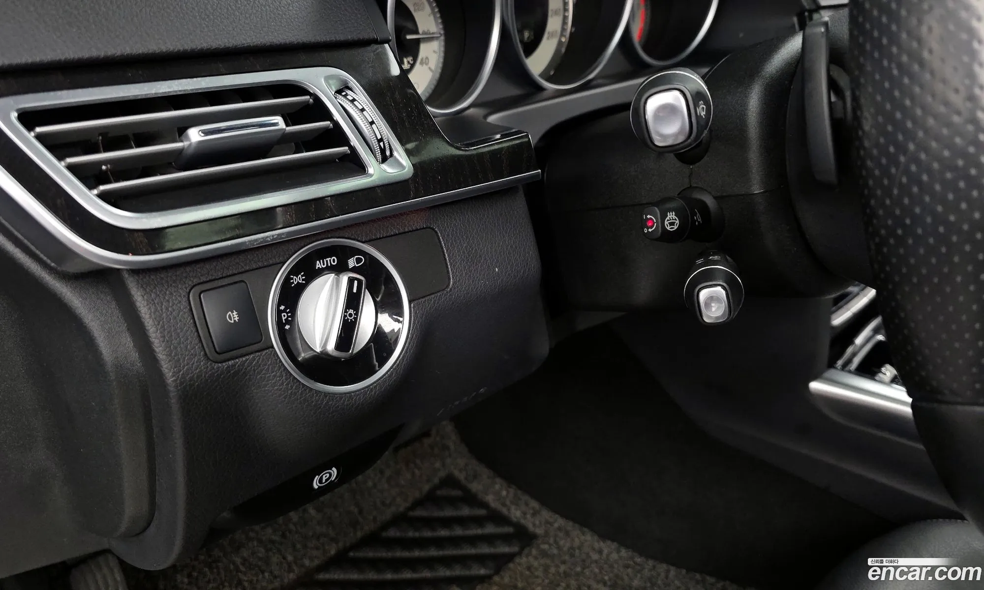 Mercedes-Benz E-Class W212 2015 — 8