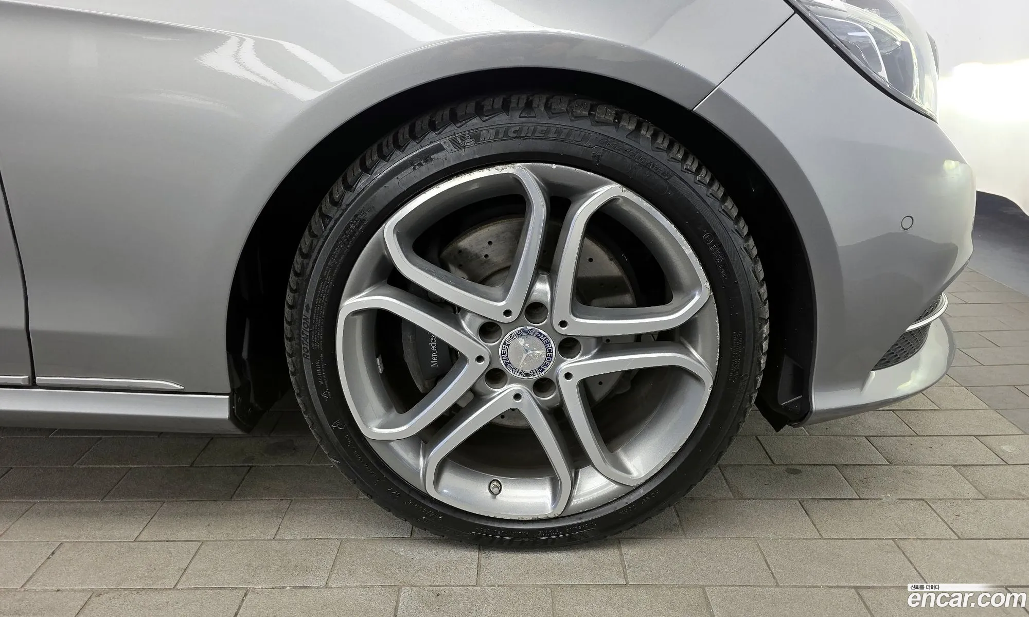 Mercedes-Benz E-Class W212 2015 — 17