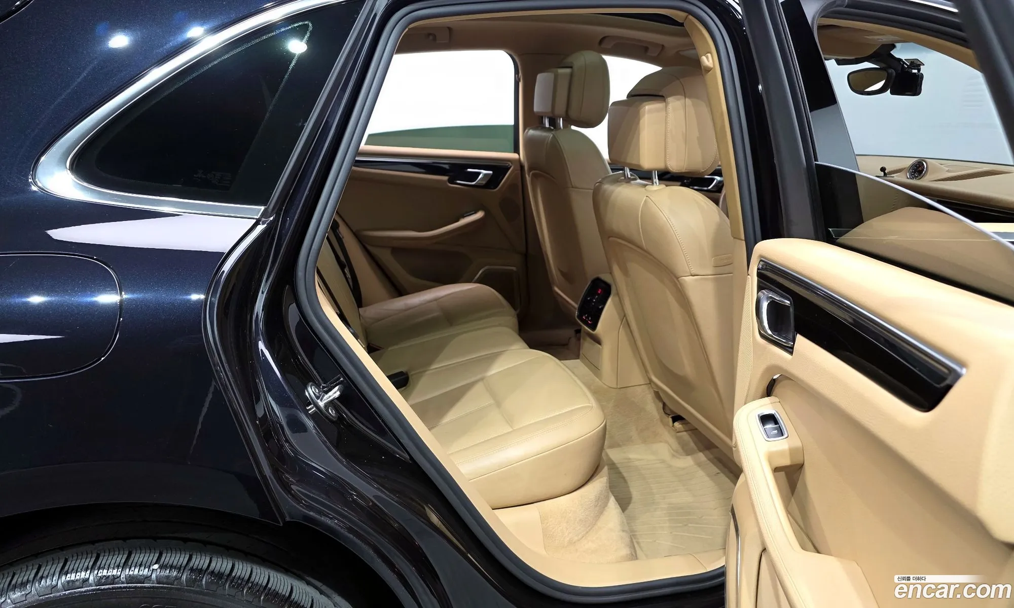 Porsche Macan 2015 WP1AD2956FLB32897 — 3