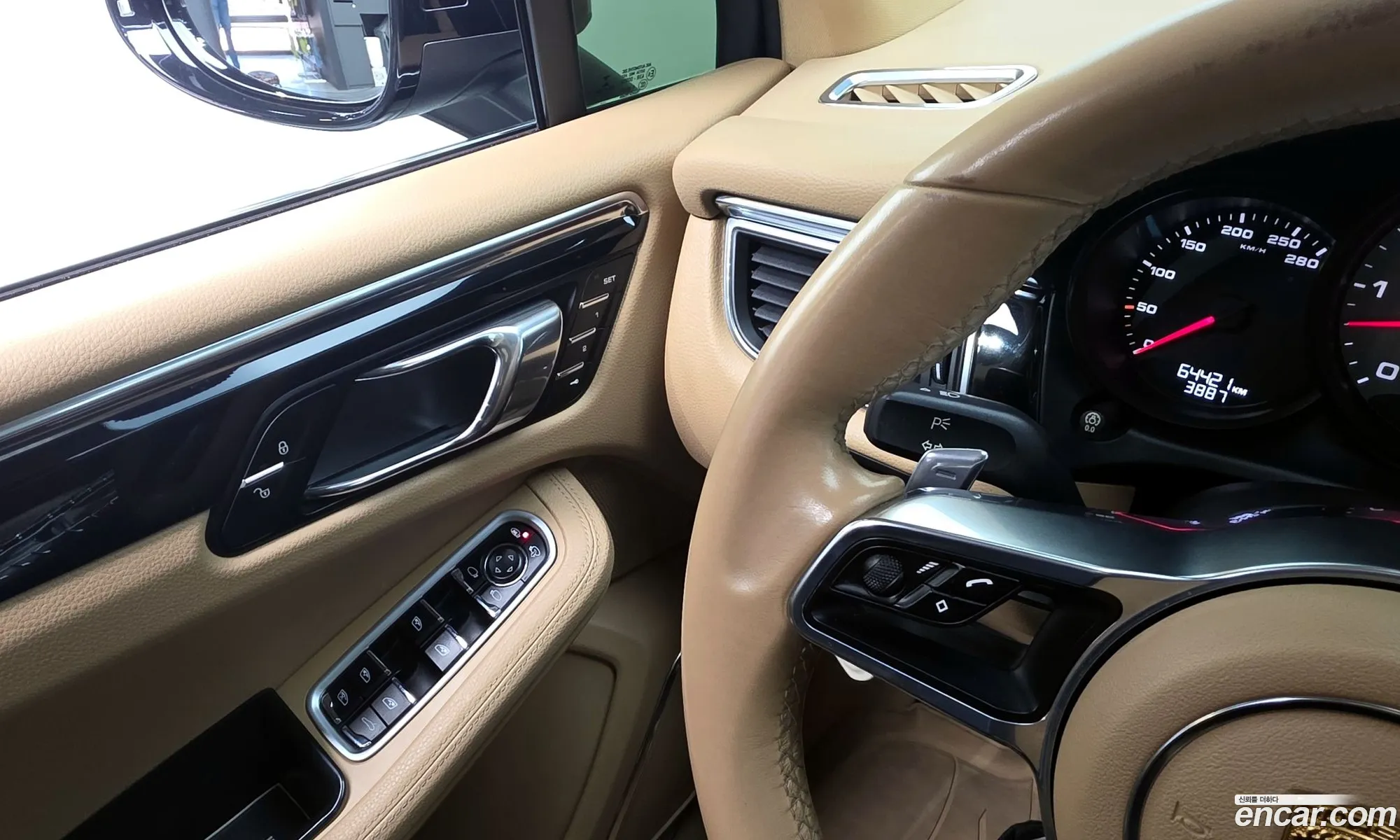 Porsche Macan 2015 WP1AD2956FLB32897 — 12