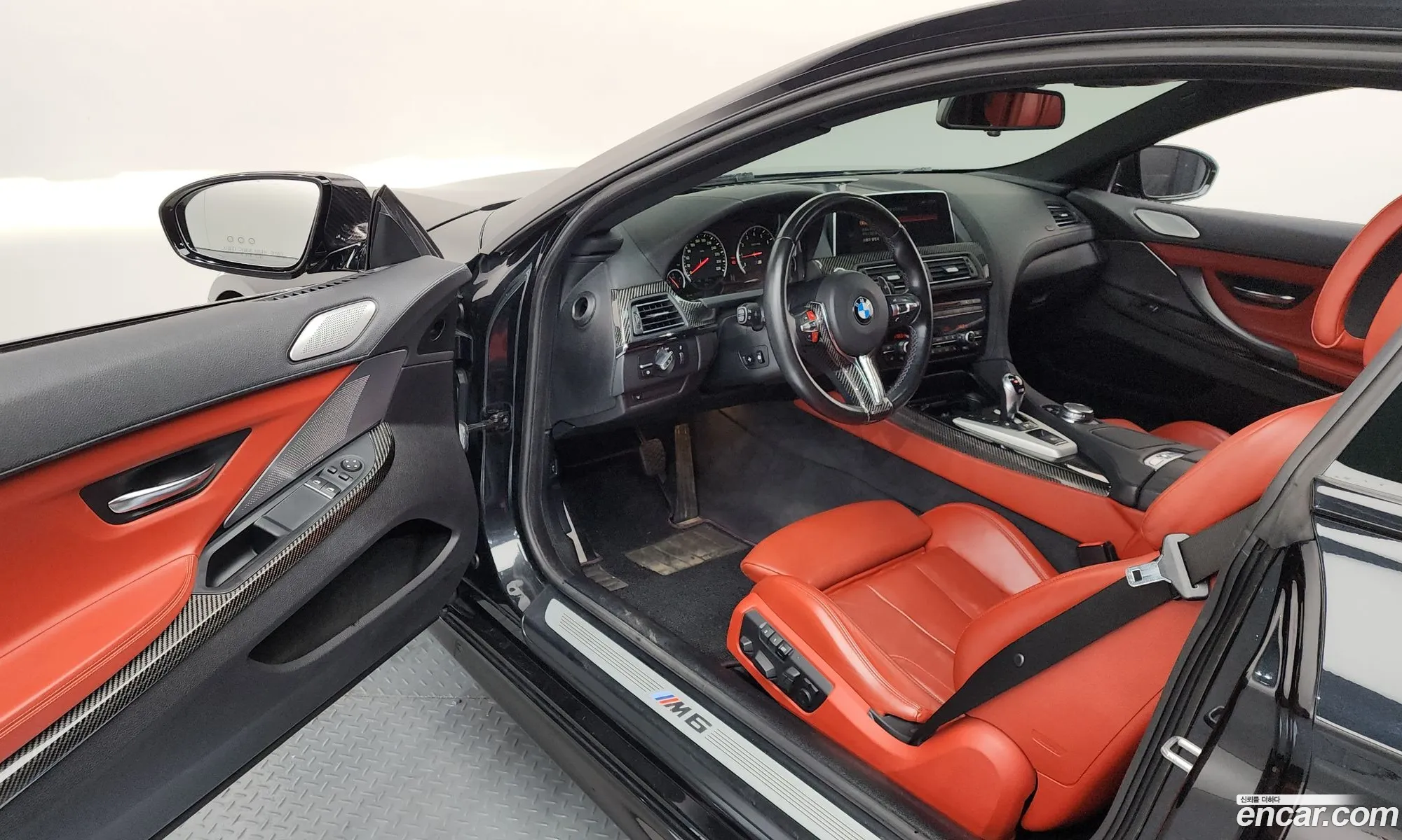 BMW M6 2015 WBS6J9101GD938112 — 18