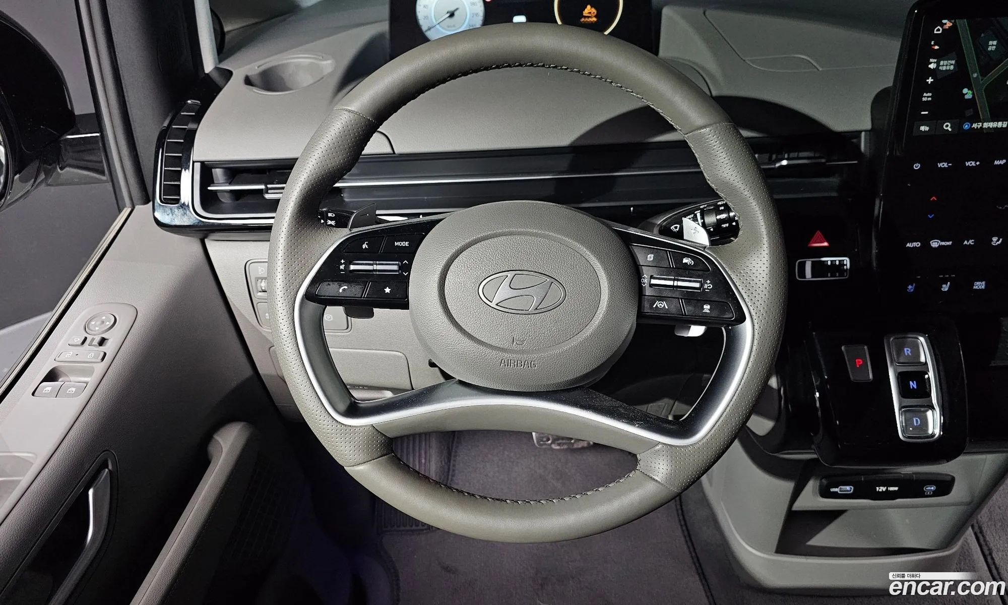 Hyundai Staria 2024 — 19