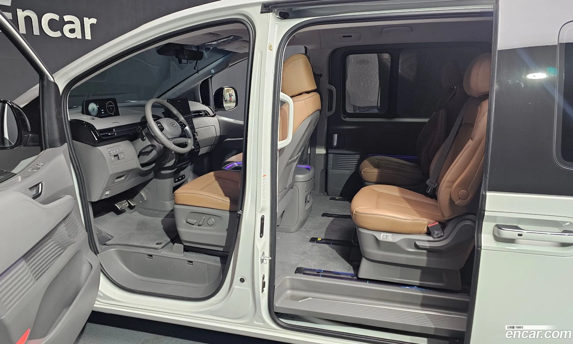 Hyundai Staria 2024 — 6