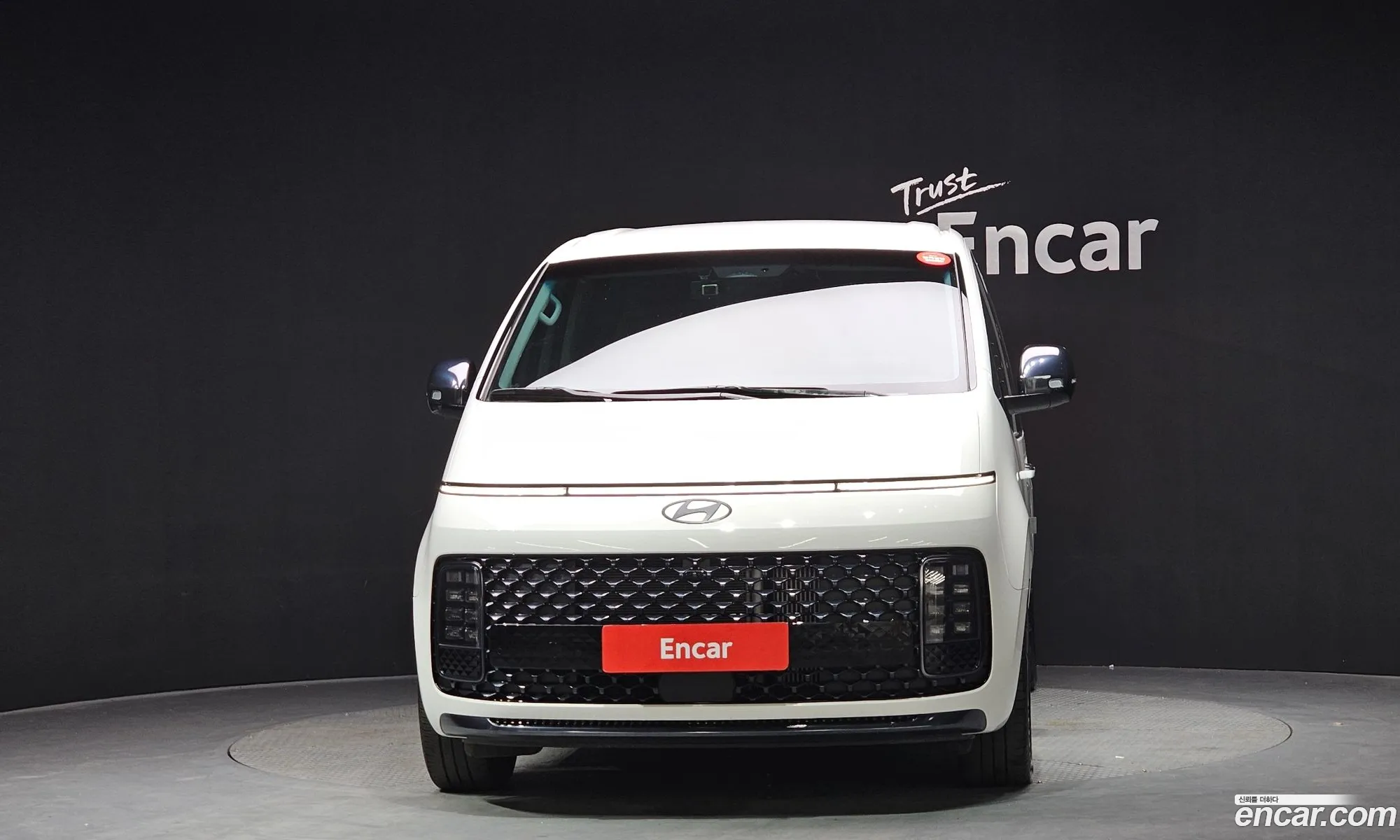 Hyundai Staria 2024 — 16