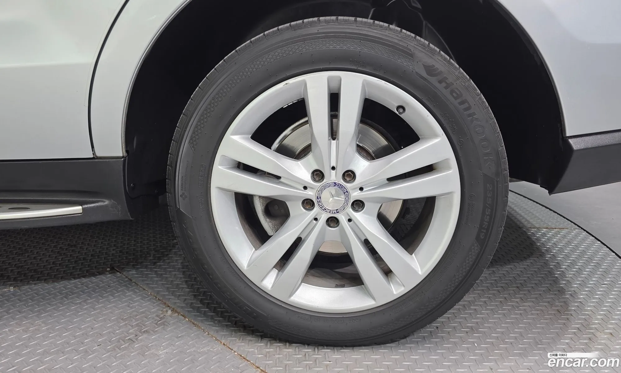Mercedes-Benz M-Class W166 2012 — 17