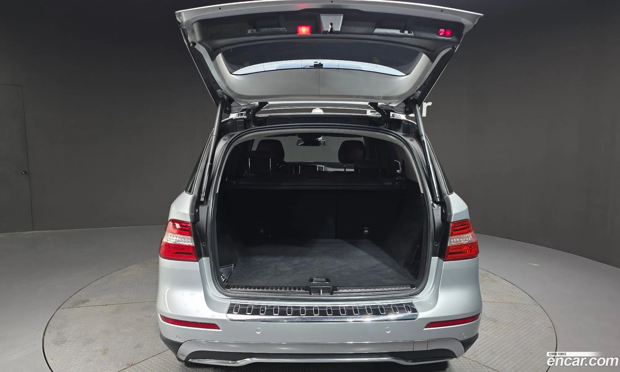Mercedes-Benz M-Class W166 2012 — 18