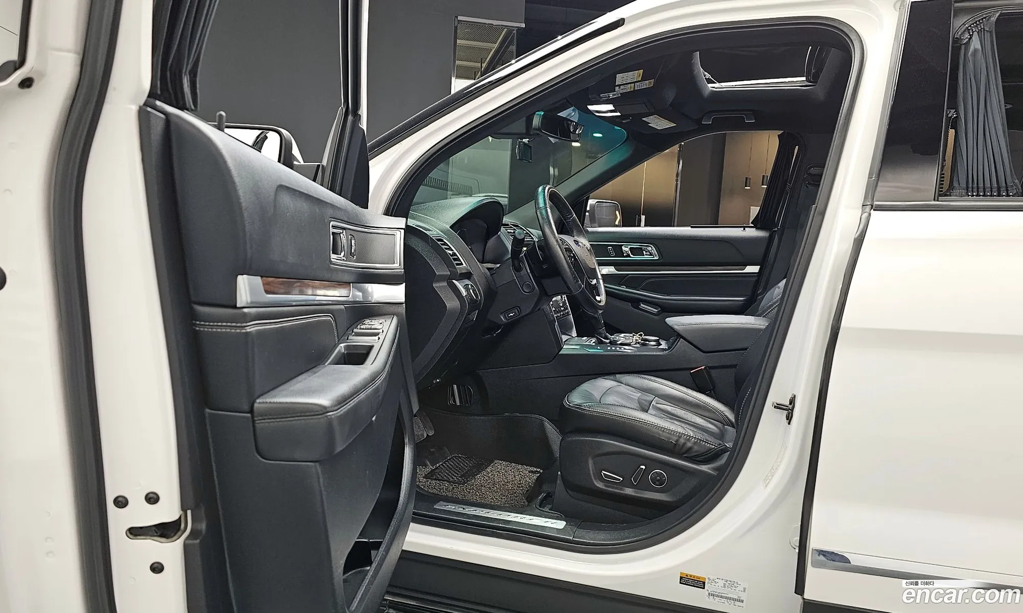 Ford Explorer 2015 1FM5K8FH4GGB24474 — 4