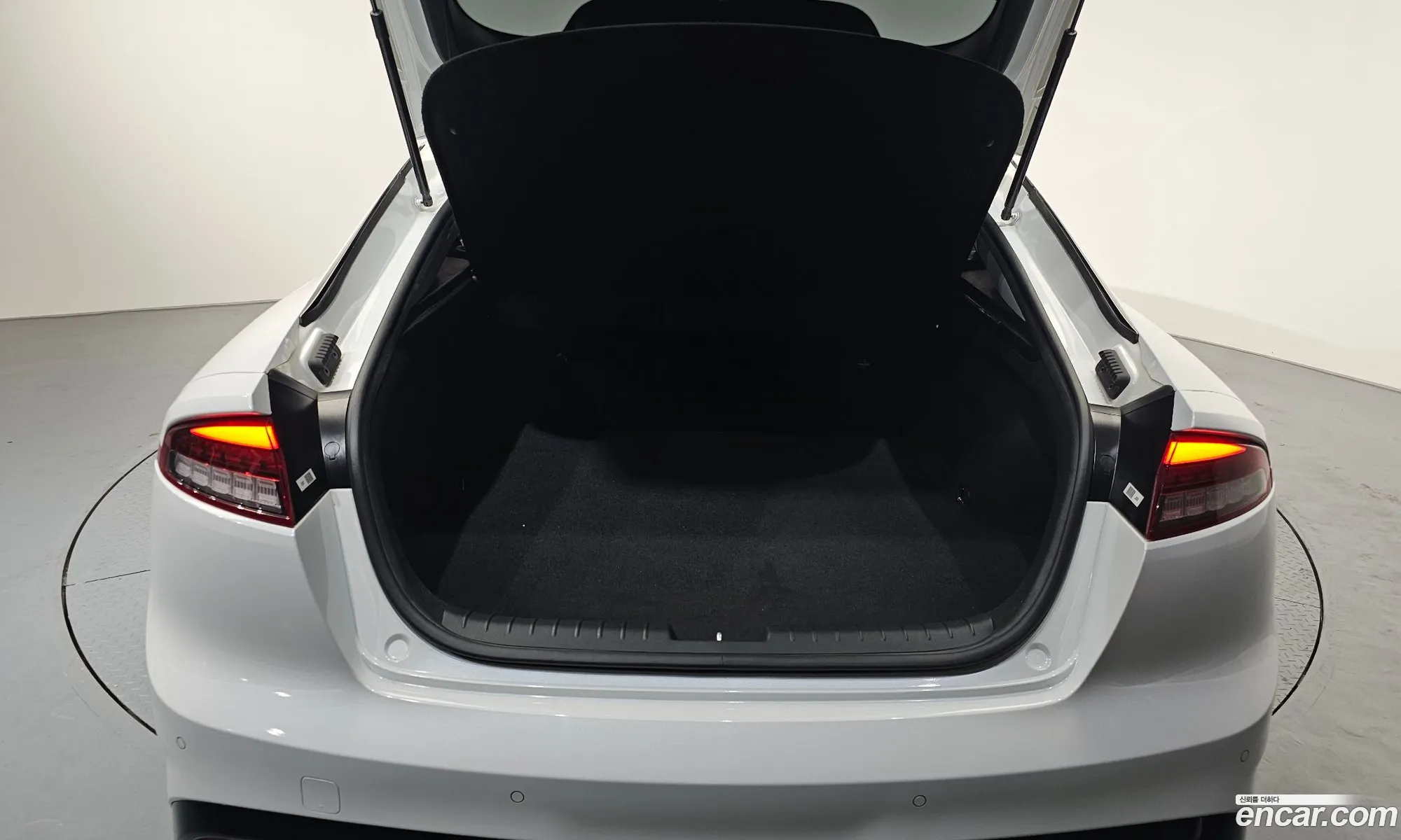 Kia Stinger Meister 2021 — 5