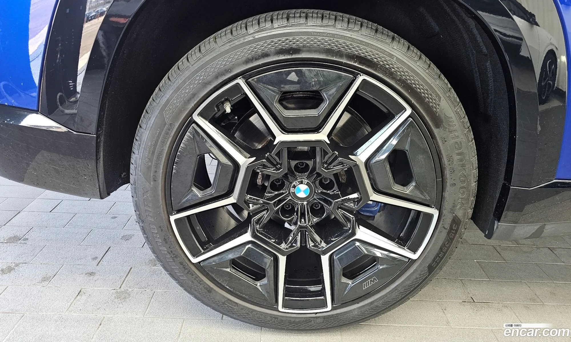 BMW XM 2023 — 18