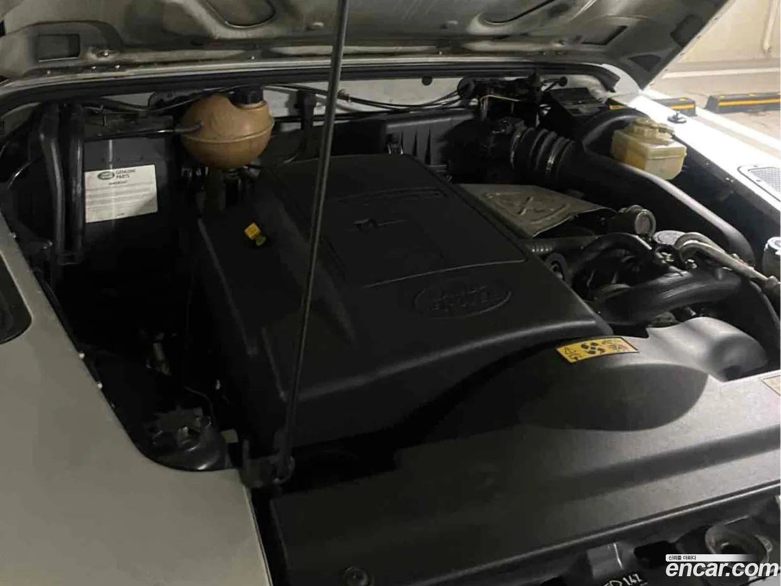 Land Rover Defender 2004 — 13