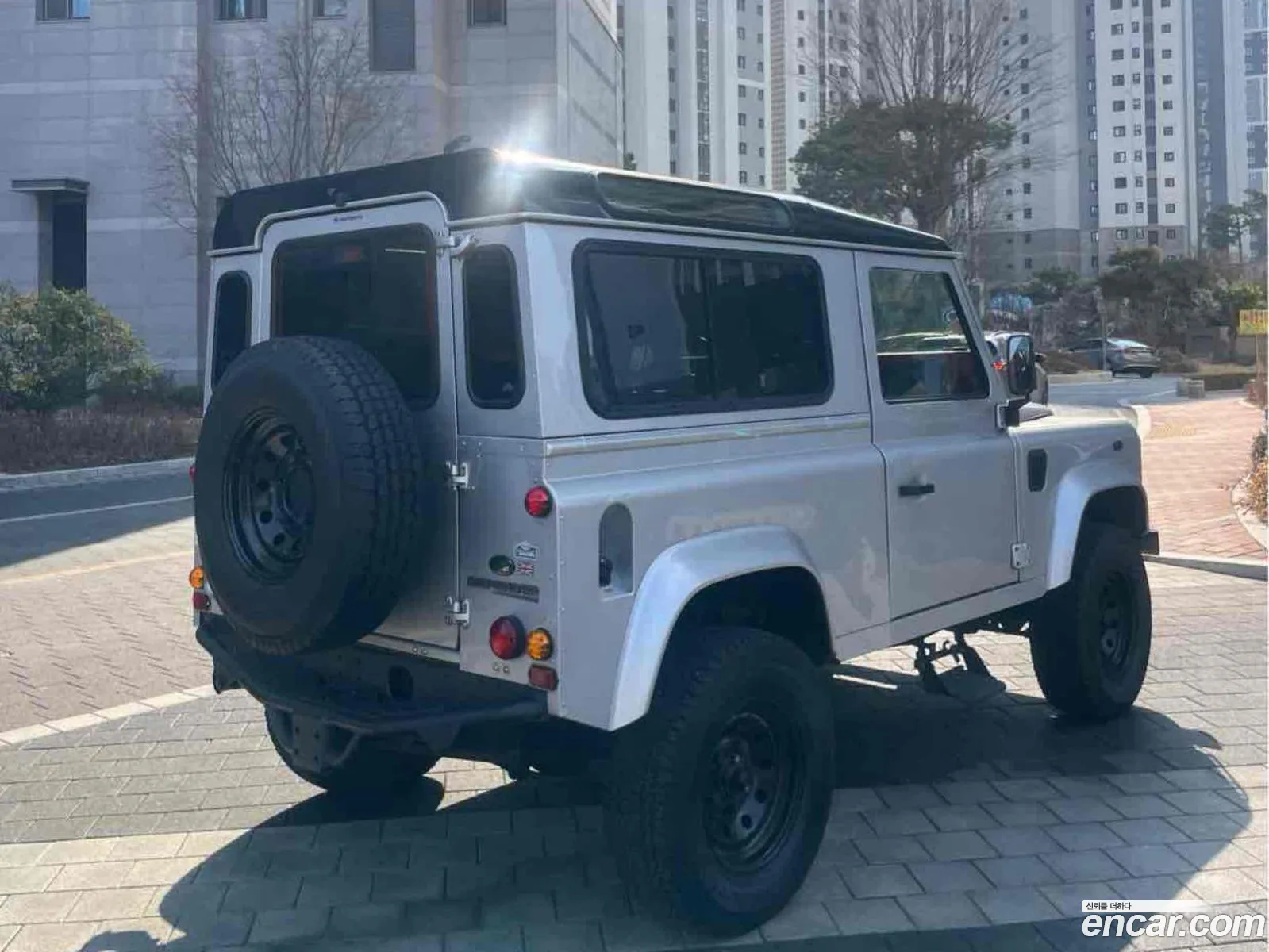 Land Rover Defender 2004 — 4