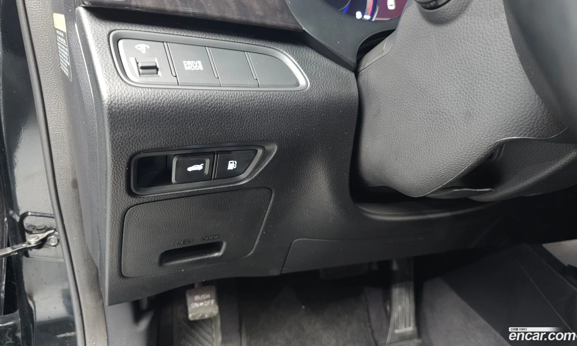 Hyundai Grandeur HG 2015 — 17