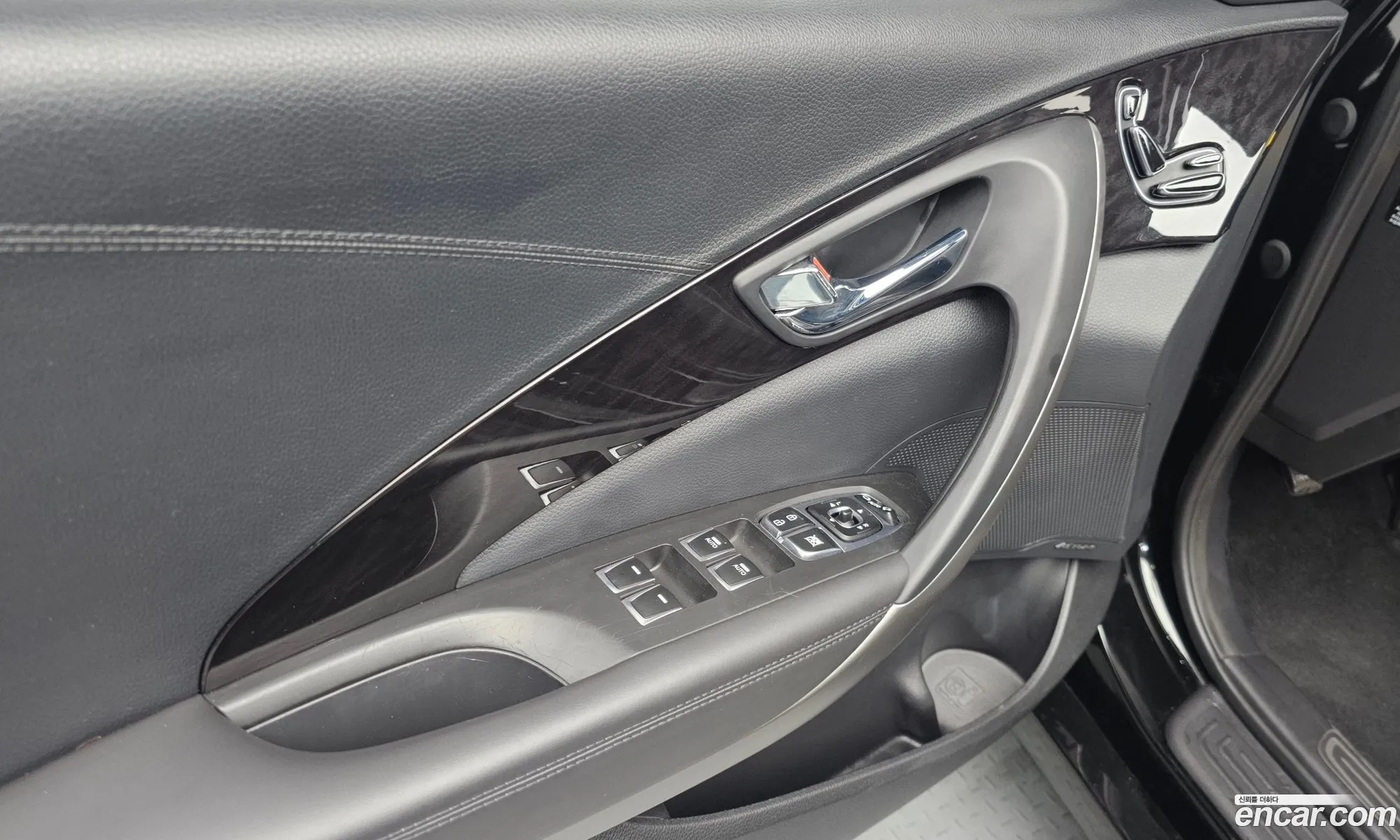 Hyundai Grandeur HG 2015 — 3